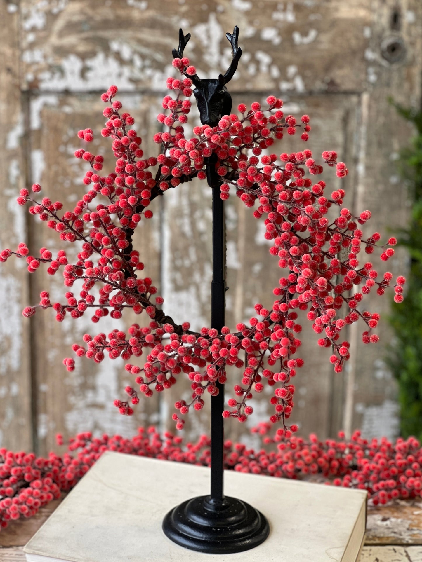 Metal Wreath Holder